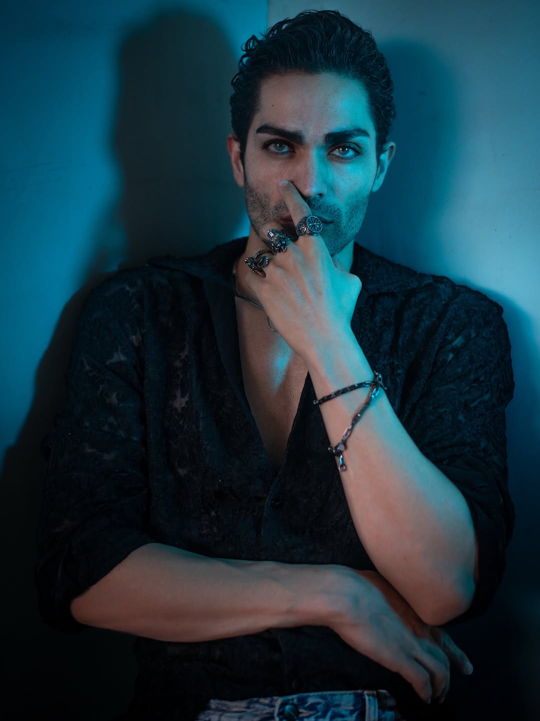 In Frame - @miladshokri.official ⭐️
Photographer- @my_shutter_buddy 📸

May 2026,
#portrait #story #fashion#mumbai