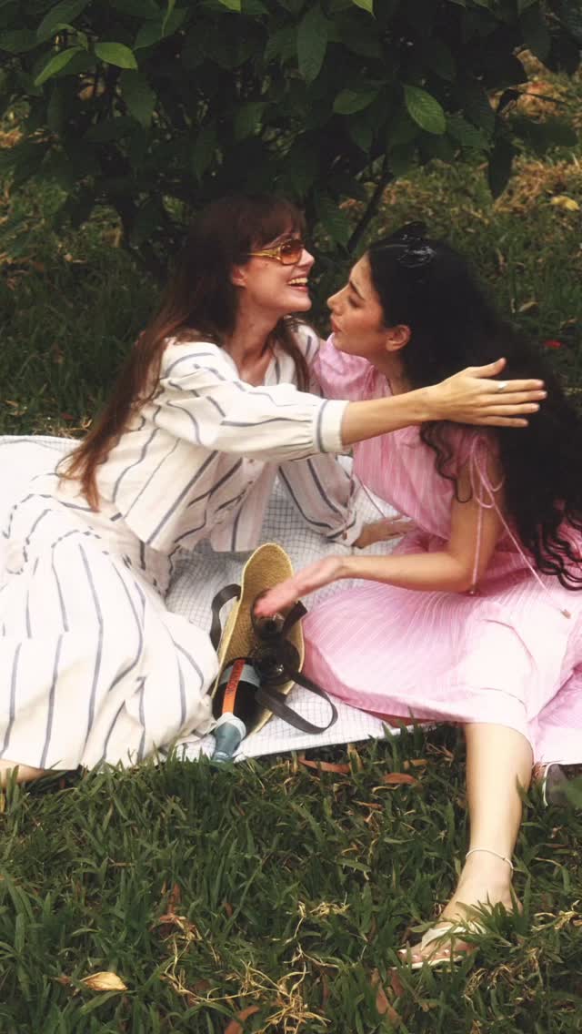 some sunny day w/ @shopbfair ⭐️

shot & edited- @pris.digitaldiary 
talent- @ivythedreamer @negin_beigomi @agmodels.in 
creative direction- 